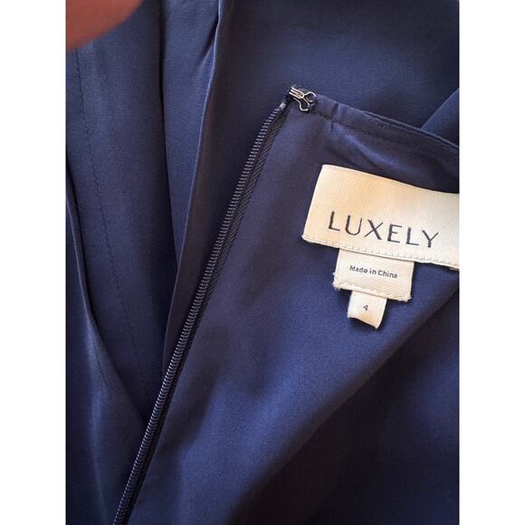 NEW LUXELY Evening Blue Short Sleeve Lush Satin Azalea Mini Dress Size 4 - Picture 9 of 11